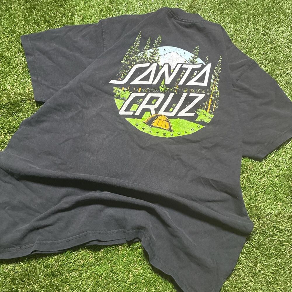 Santa-cruz Men's Black and Navy T-shirt